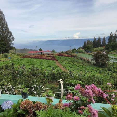 Villa Gunung Mas Berastagi Buitenkant foto