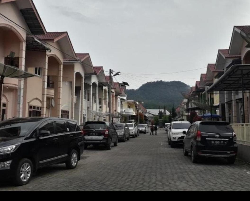 Villa Gunung Mas Berastagi Buitenkant foto